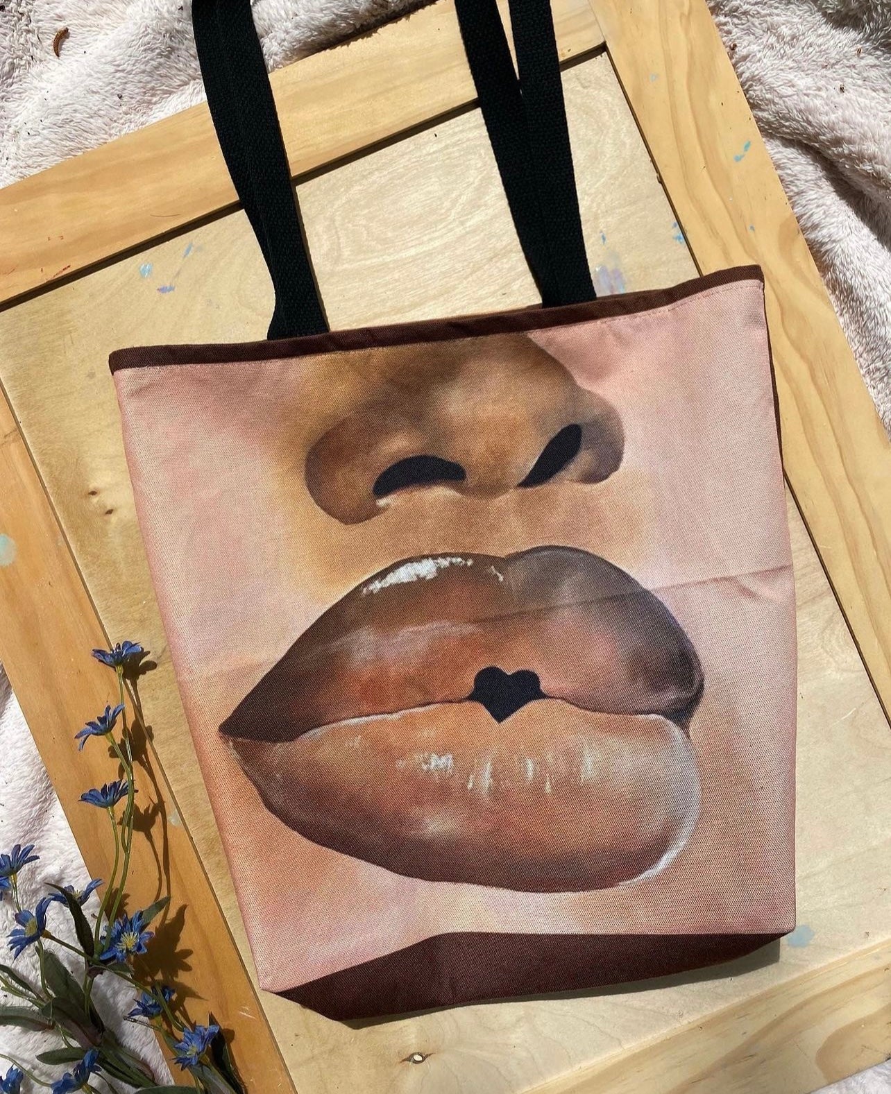Heart-Lip Tote